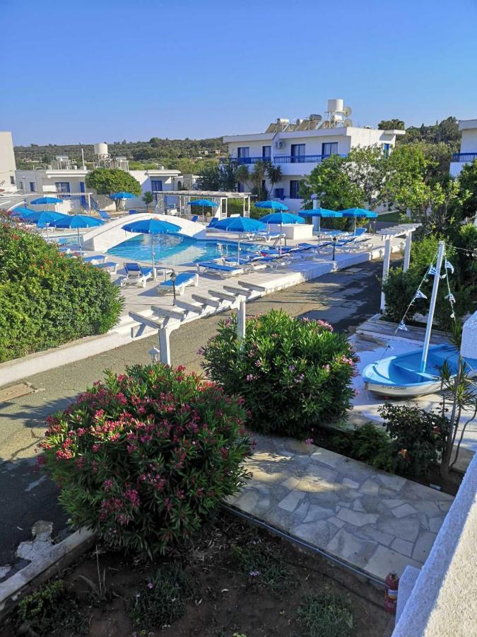 Flokkas Hotel Apartments Протарас Екстериор снимка