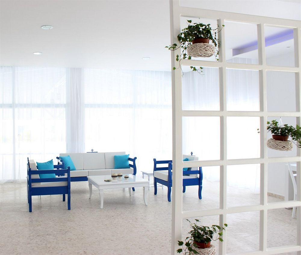 Flokkas Hotel Apartments Протарас Екстериор снимка