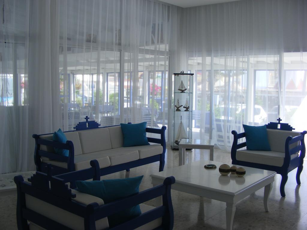 Flokkas Hotel Apartments Протарас Екстериор снимка
